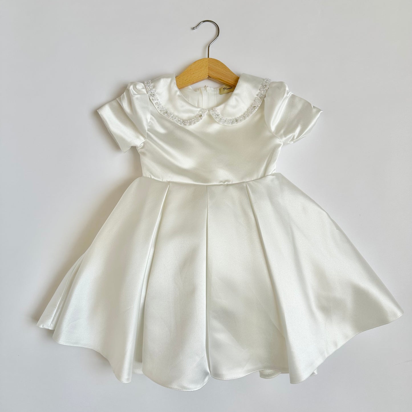Vintage LUXE - White with Beaded Collar